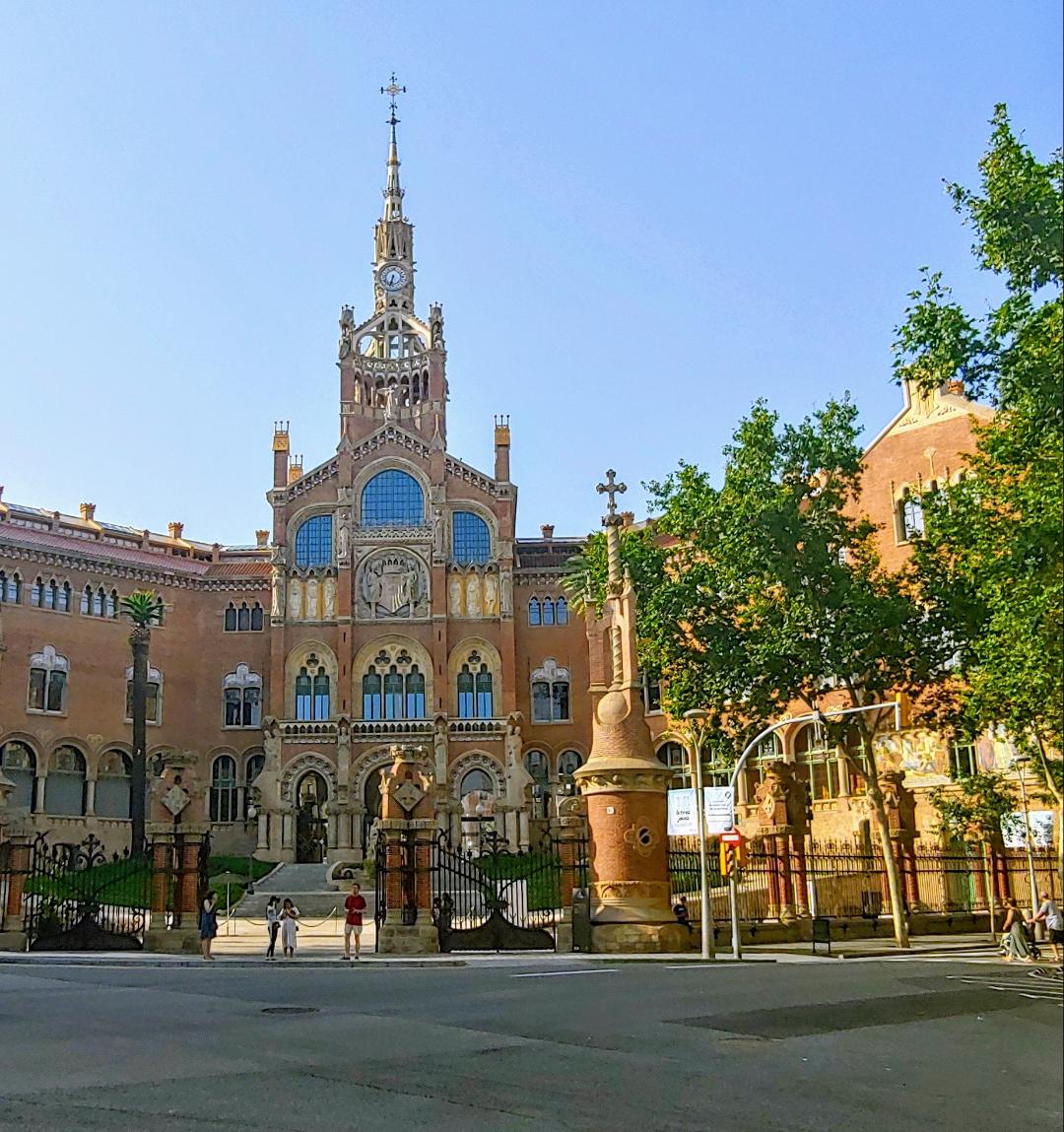 places to visit in barcelona