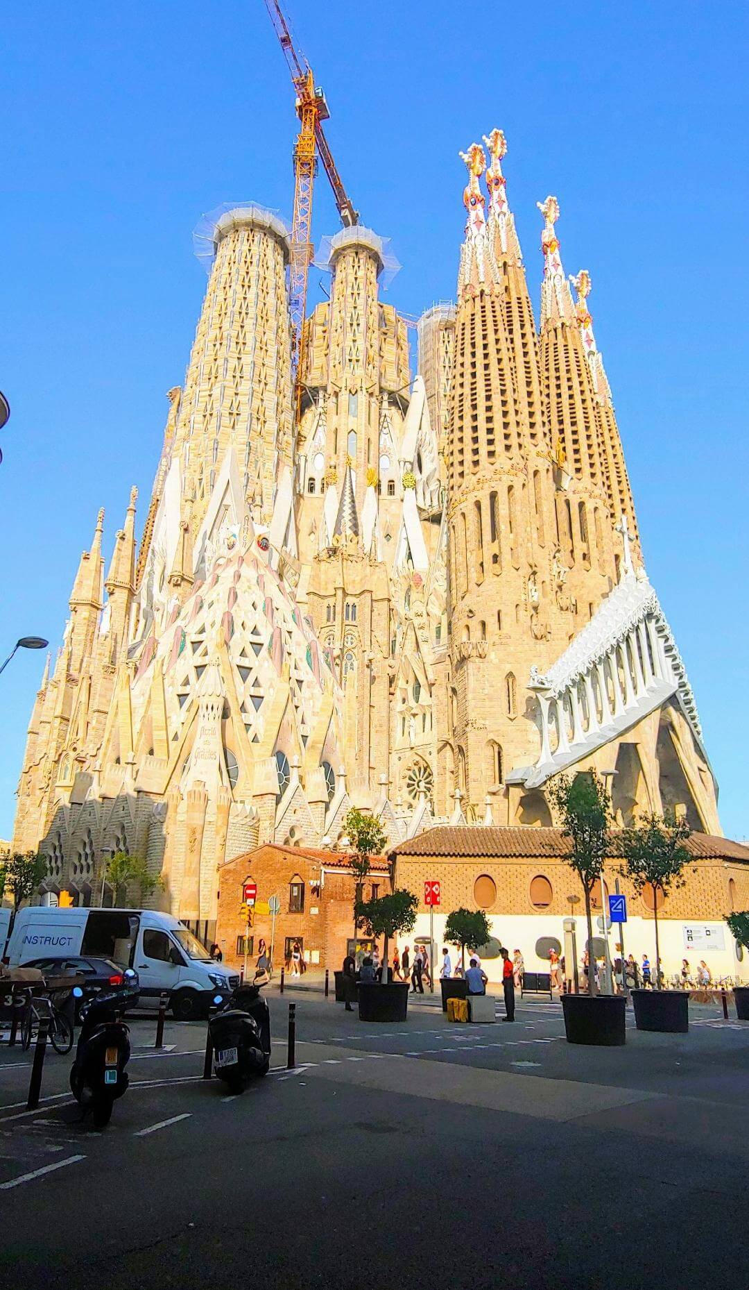 The Ultimate Barcelona Travel Guide • My Wander Moments