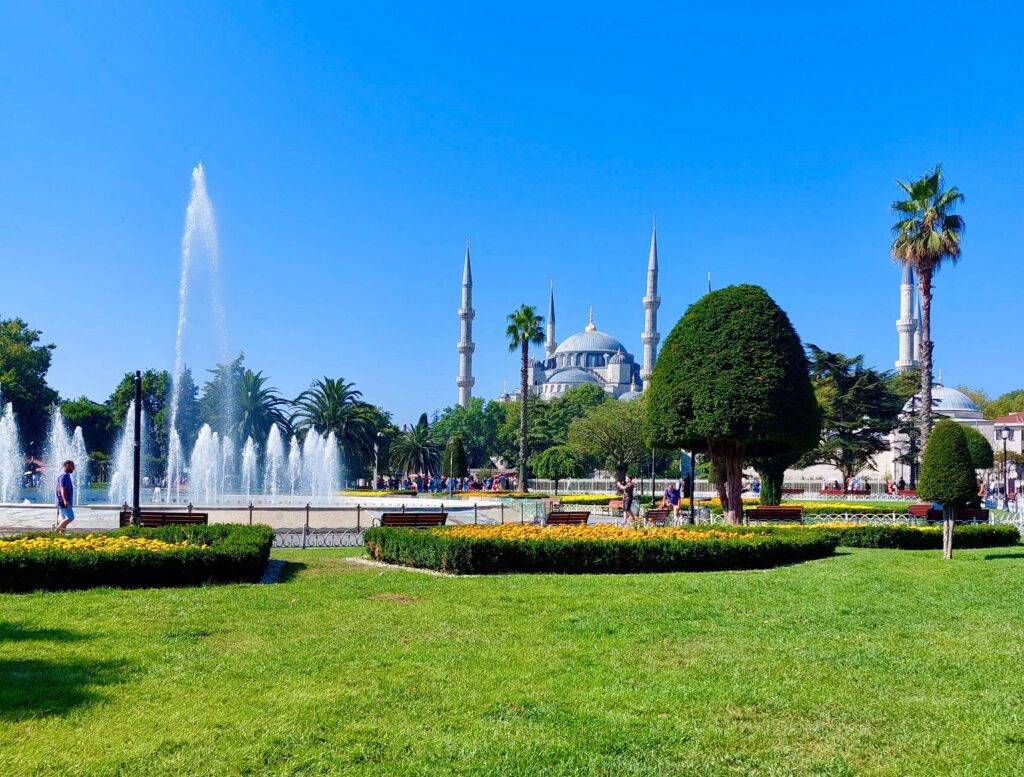 blue mosque istanbul solo