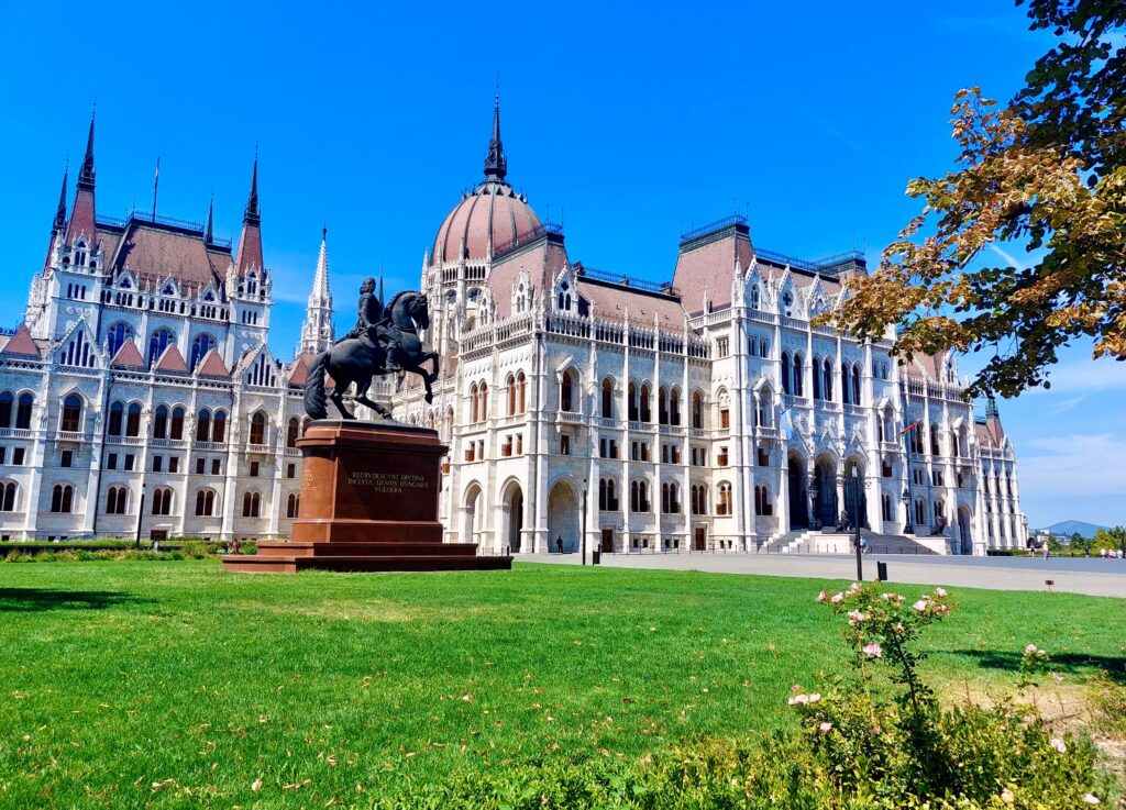 what to do in budapest