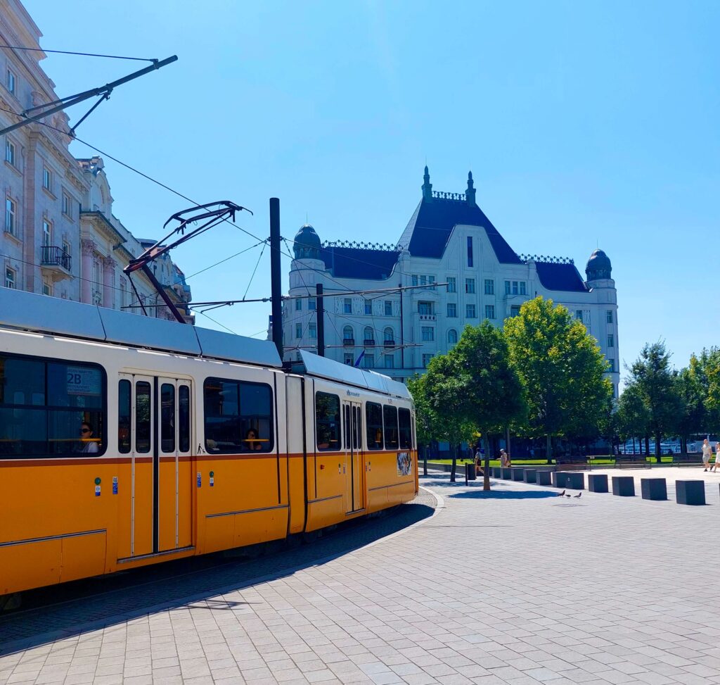 transport in budapest